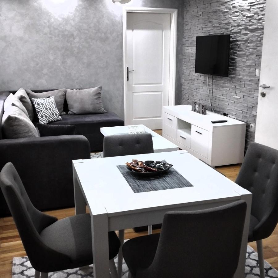 Apartments Novakovic ซลาตีบอร์ ภายนอก รูปภาพ
