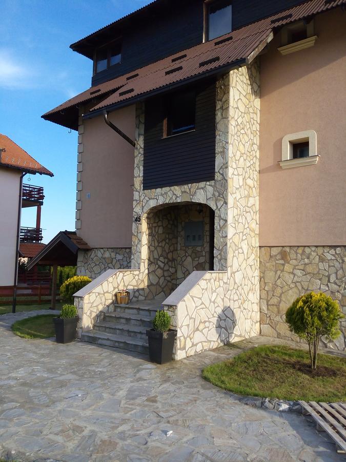 Apartments Novakovic ซลาตีบอร์ ภายนอก รูปภาพ