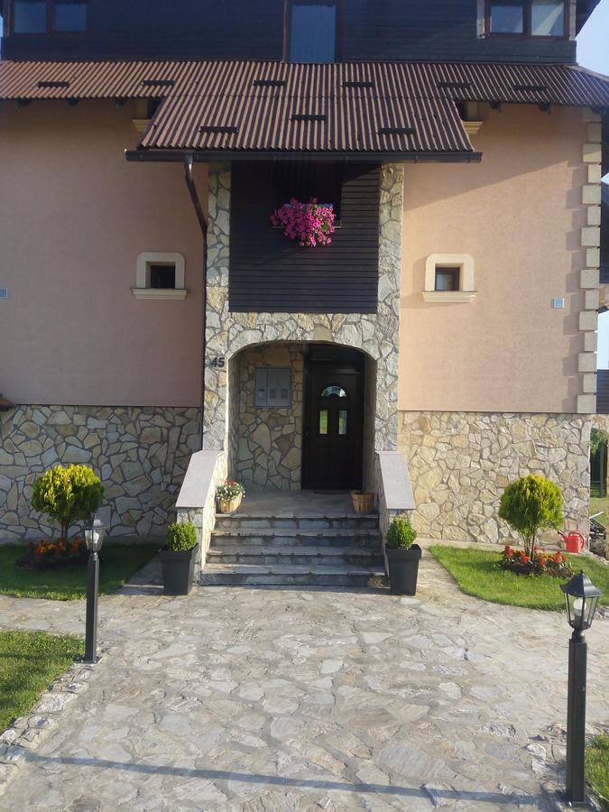 Apartments Novakovic ซลาตีบอร์ ภายนอก รูปภาพ